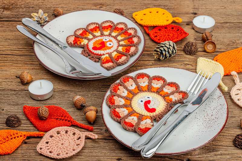 Thanksgiving table place setting with crochet decor